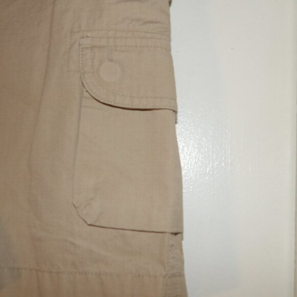 Jones New York Sport Khaki Cargo Shorts Sz 12 - Picture 4 of 6